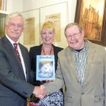 presentatie boek gevallen helden 2012 021